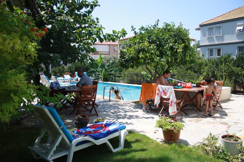 Parla Apart Hotel Çeşme Exterior foto