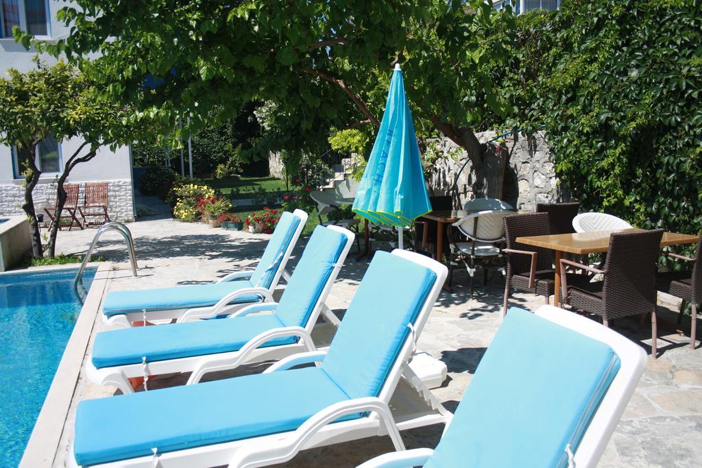 Parla Apart Hotel Çeşme Exterior foto