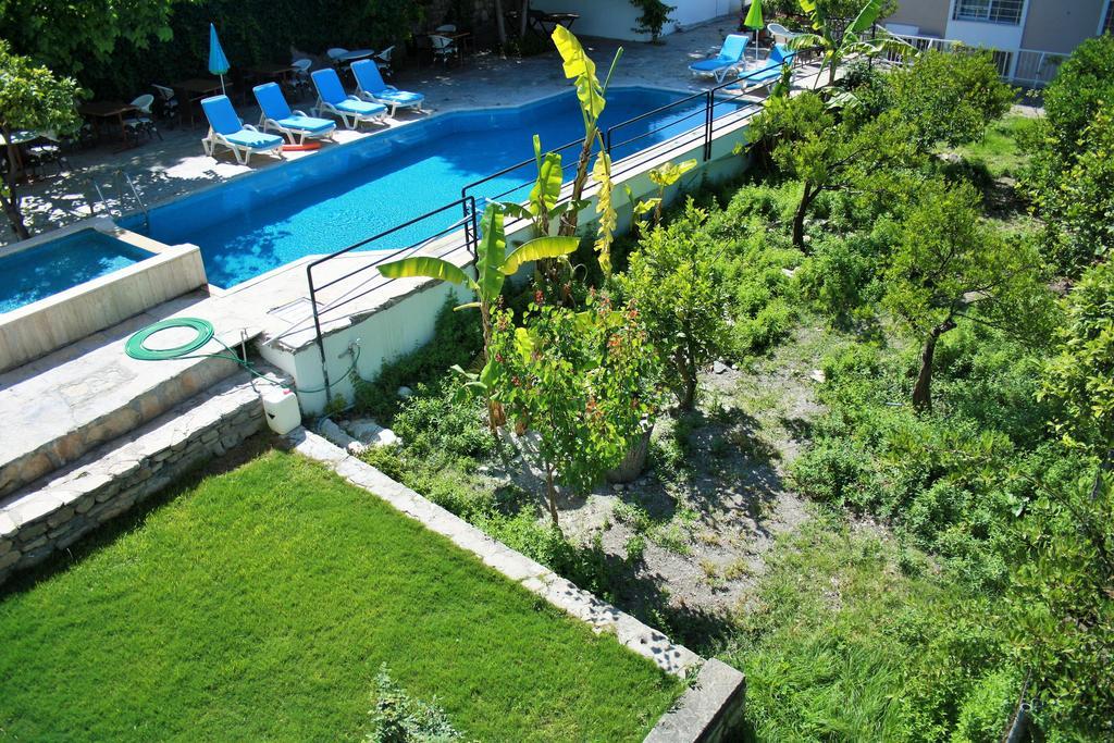 Parla Apart Hotel Çeşme Exterior foto