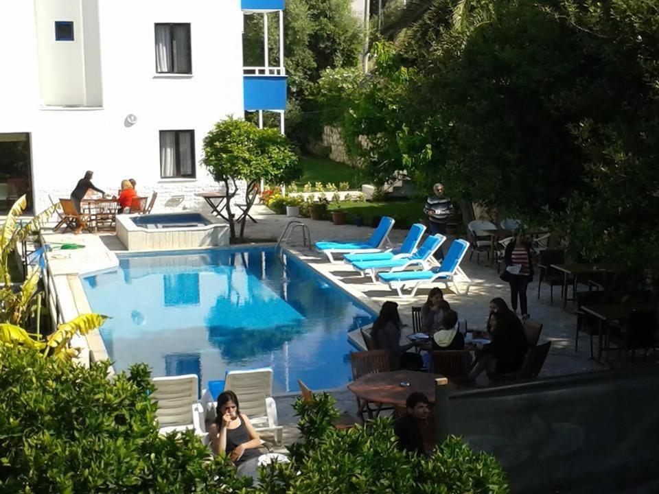 Parla Apart Hotel Çeşme Exterior foto
